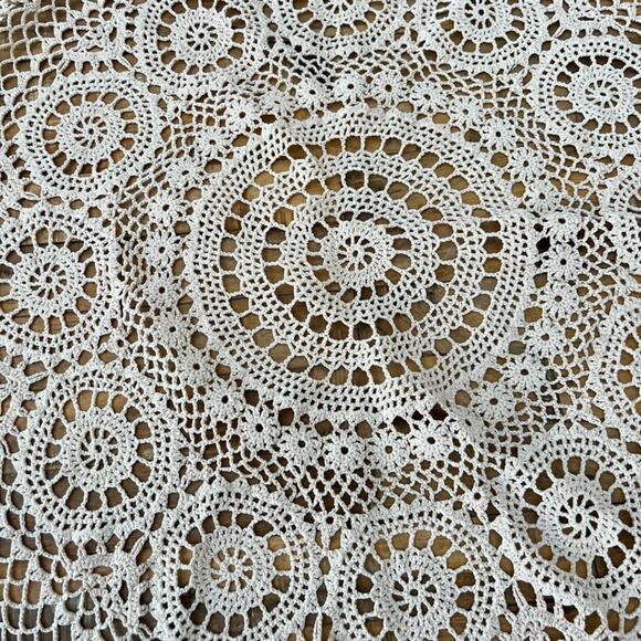 Vintage Handmade Crochet Lace Tablecloth 58” Round Cotton Doily Shabby Chic - Picture 7 of 9